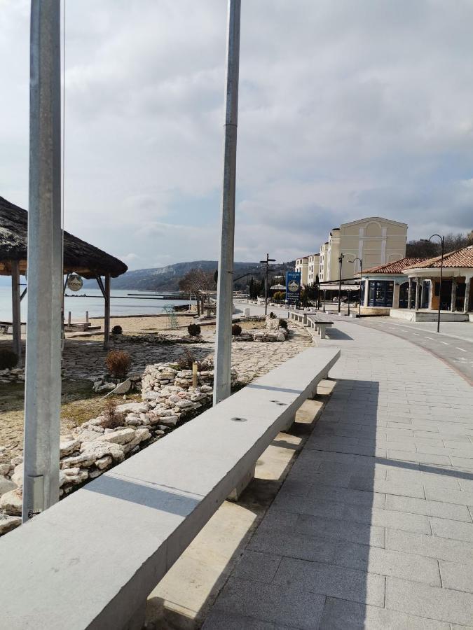Луксозен Двустаен В Балчик С Уникална Морска Гледка Balchik Exterior foto